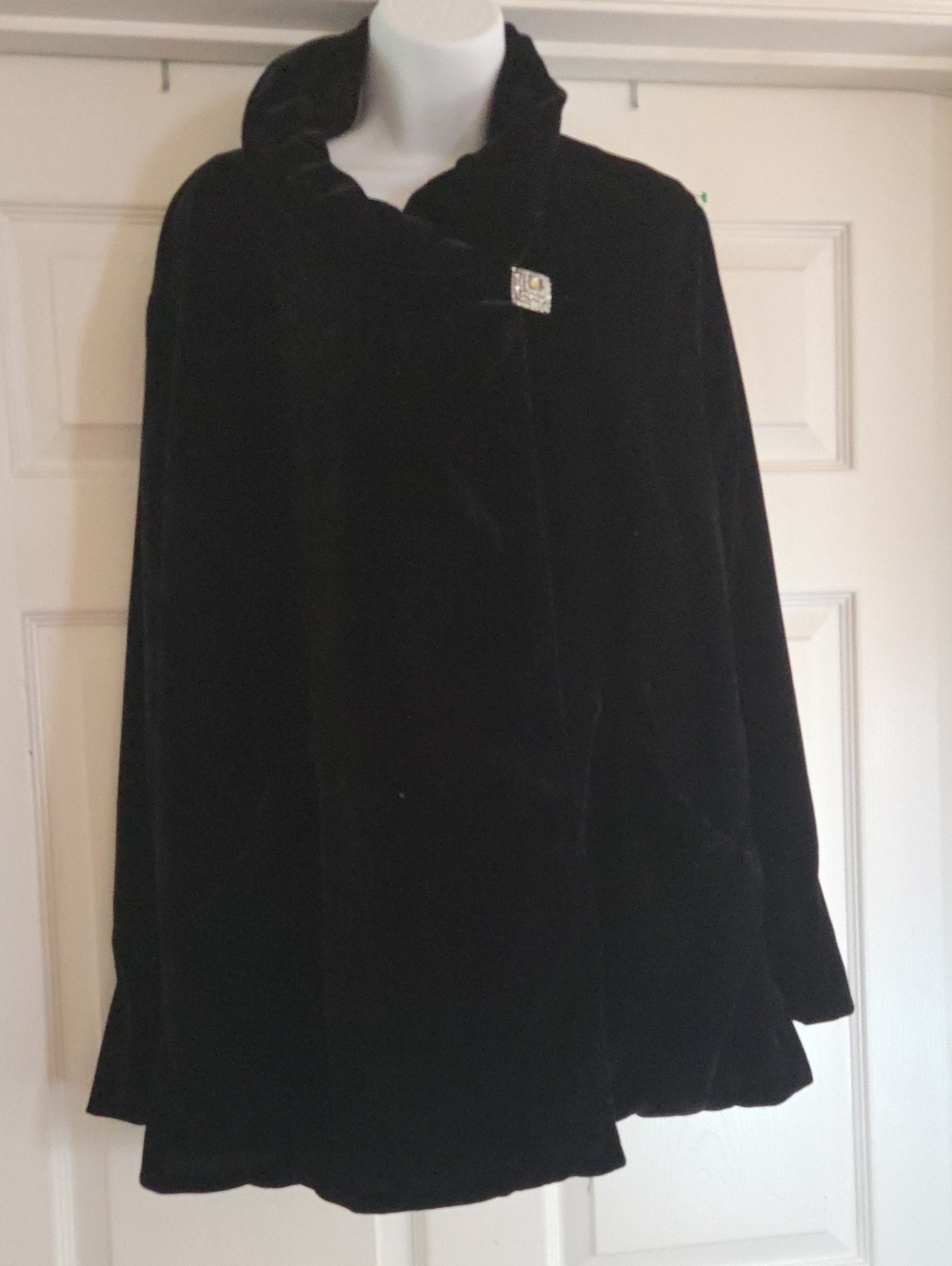 Betmar New York Velvet Look Lined Coat